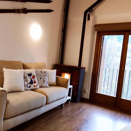 Apartamentsaloriaburg Farrera Ngoại thất bức ảnh