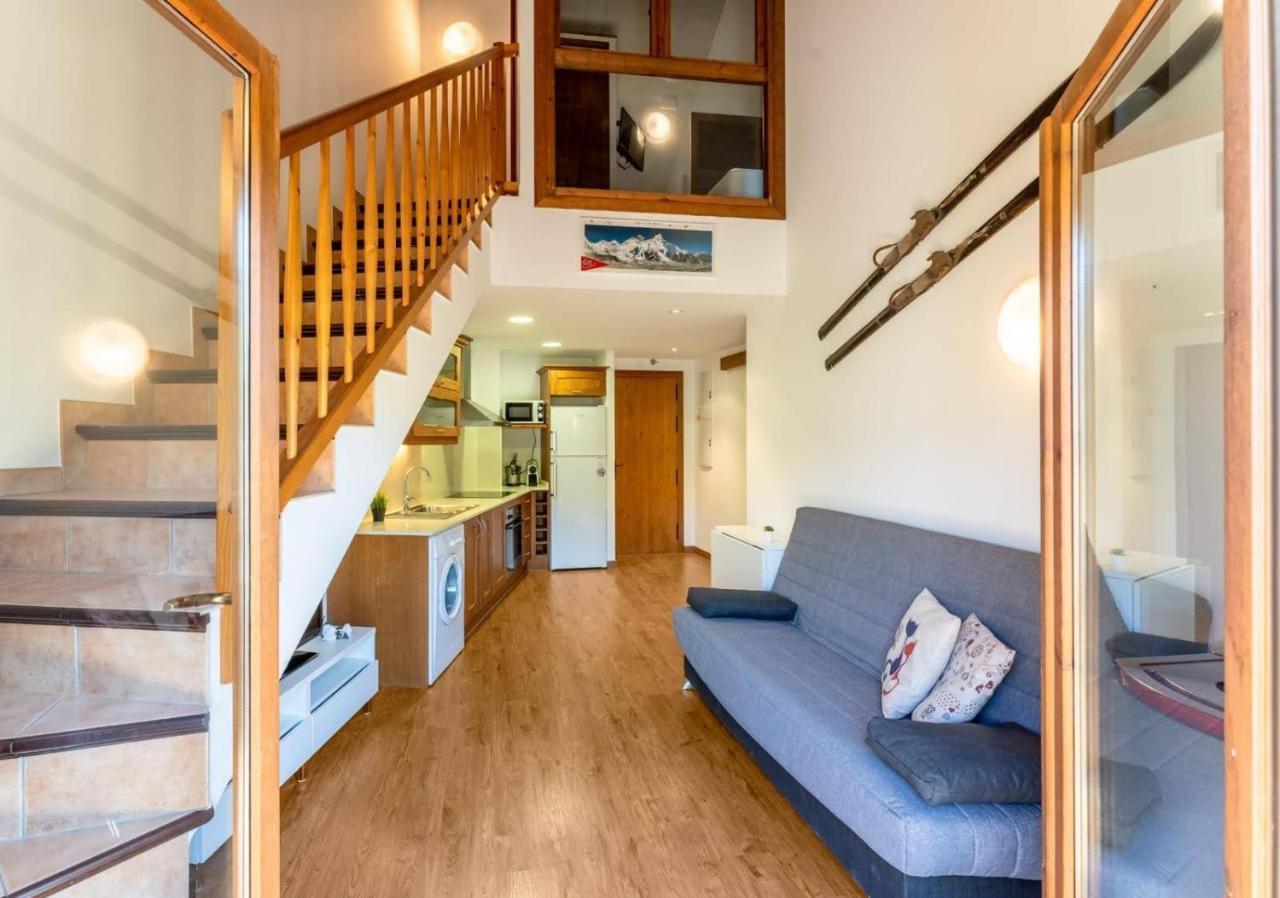 Apartamentsaloriaburg Farrera Ngoại thất bức ảnh
