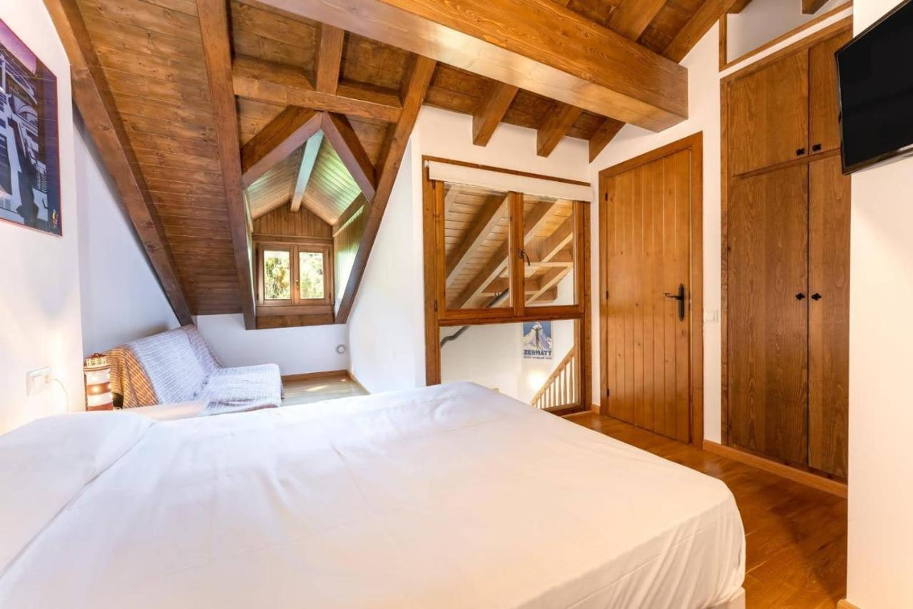 Apartamentsaloriaburg Farrera Ngoại thất bức ảnh